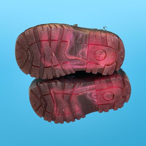 Toddler Members Mark MM Gray Heart Print Light Up Snow Boots Size 7/8 - Picture 8 of 9